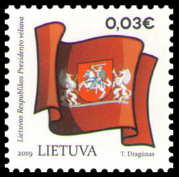 Литовские государственные символы. Флаги. Почтовые марки Литвы.